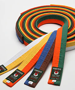 cinturón-karate-bicolor-kamikaze-adultos
