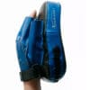 guantes-karate-foco-carre-arawaza-negro-azul,