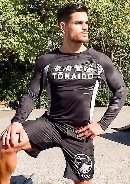 corto-tokaido-negro-atletico-japon-logo