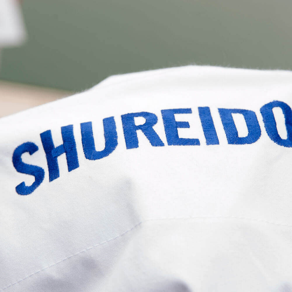 Chaqueta de karate-gui Shureido New Wave 3 con bordado - WKF 8 karate-gui