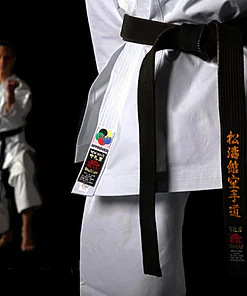 Kimono CHAQUETA Shureido New Wave 3 - Aprobado por la WKF karate-gui team-women-zoom-label